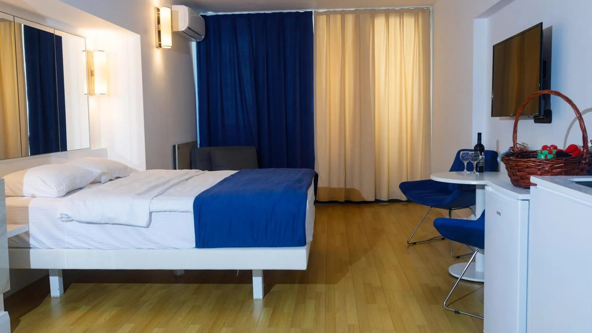 Orbi City Sea View Apartament Batumi 0*,  Georgia