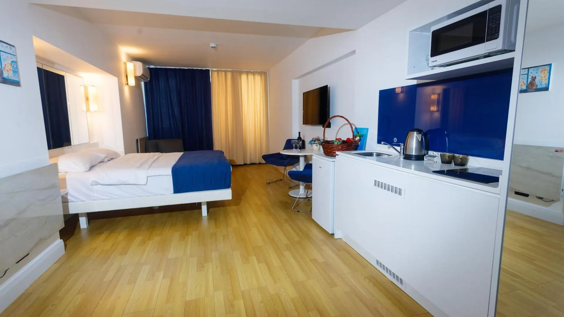 Orbi City Sea View Apartament Batumi 0*,